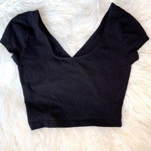 ✨ Crop Top